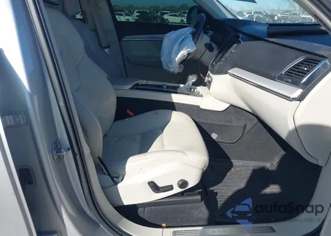 2021 Volvo Xc90 T5 Momentum 7 Passenger z USA, uszkodzony, nr VIN YV4102CKXM1695548